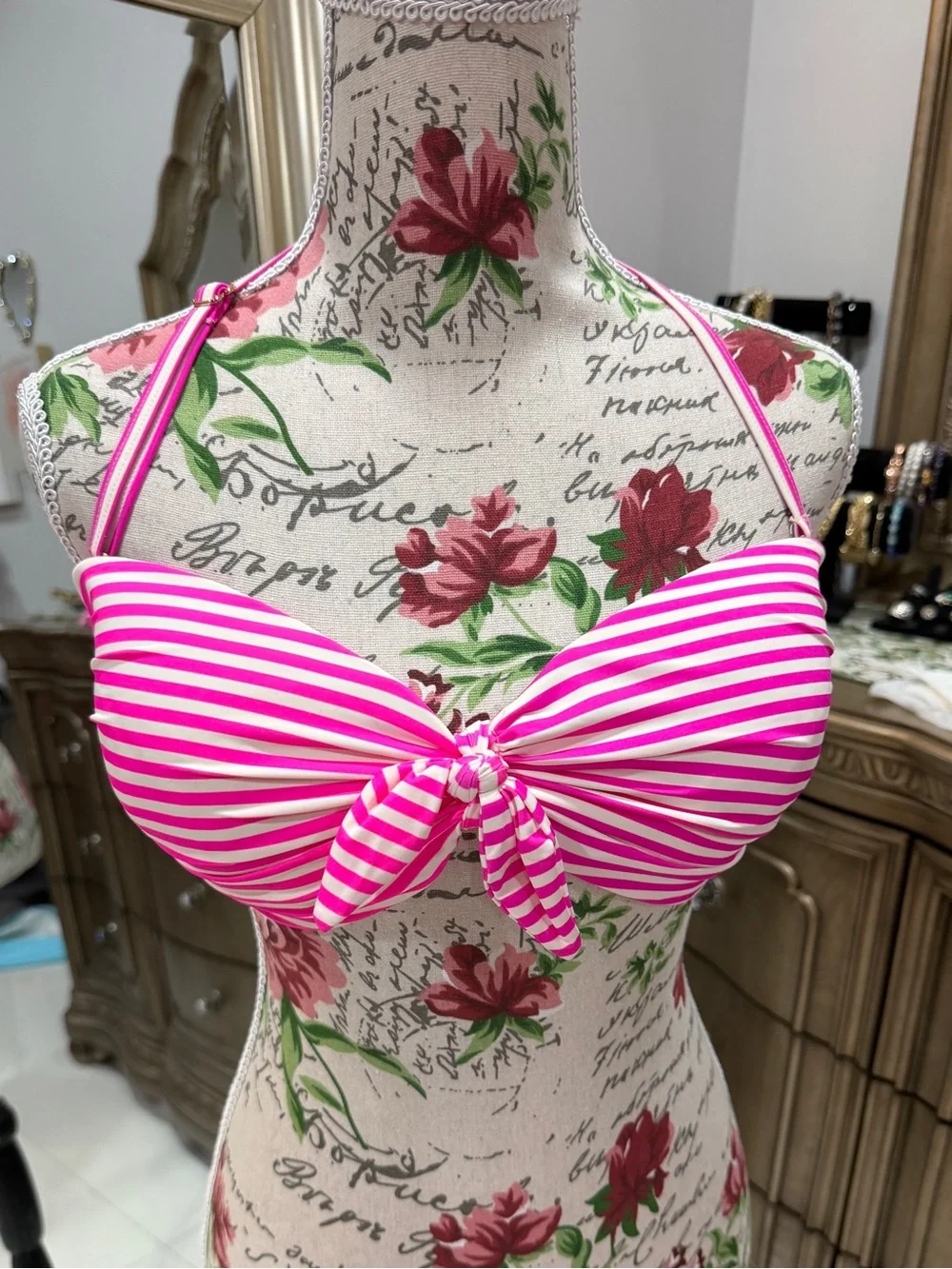 Subcategory selection for product image